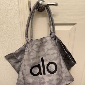 ALO Yoga Black and Gray Tote Bag